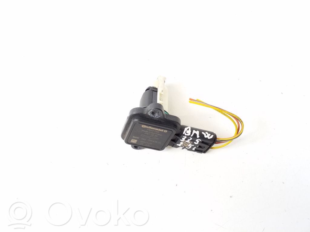 BMW 1 E82 E88 Mass air flow meter 