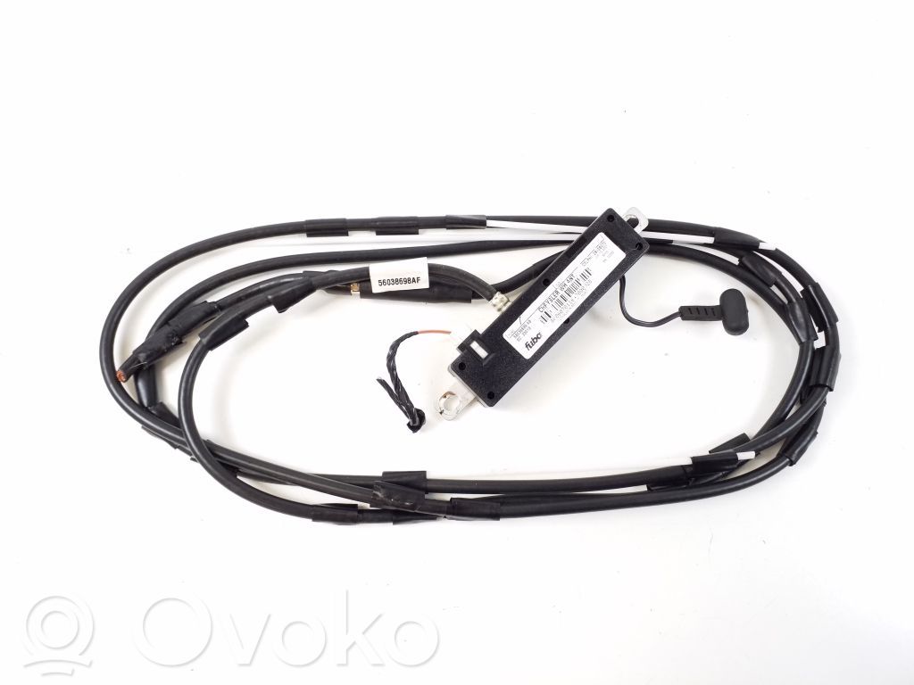Jeep Grand Cherokee (WK) Aerial antenna amplifier 
