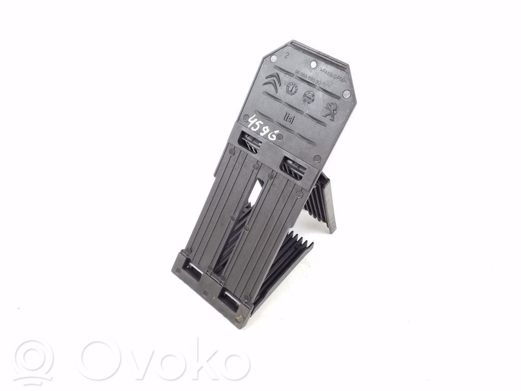 Opel Corsa F Other trunk/boot trim element 