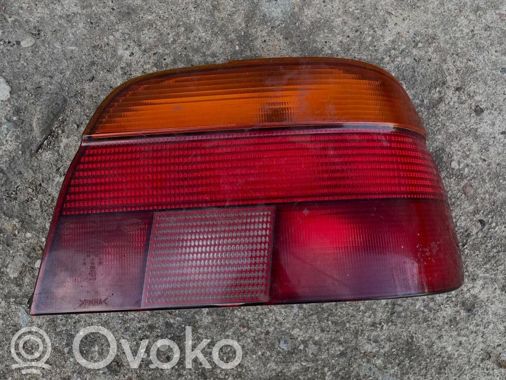 Rear/tail lights   8363558