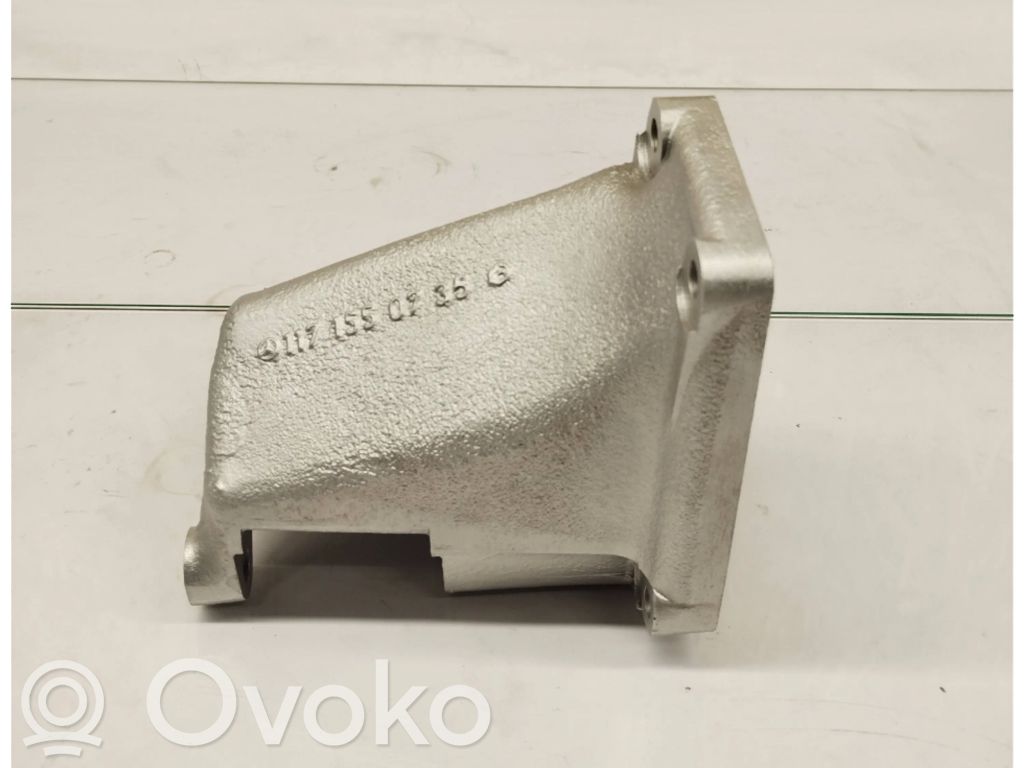 Mercedes-Benz S W126 Mocowanie alternatora 