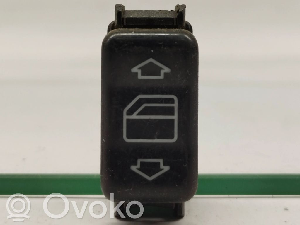 Mercedes-Benz E W124 Electric window control switch 