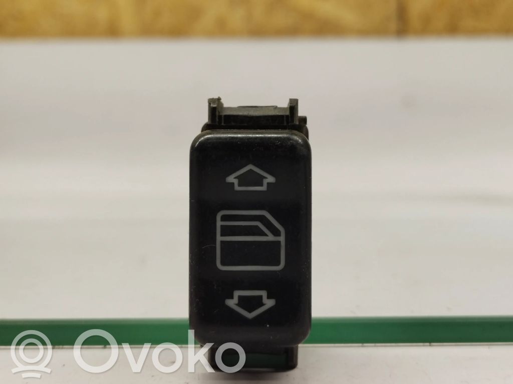 Mercedes-Benz E W124 Electric window control switch 