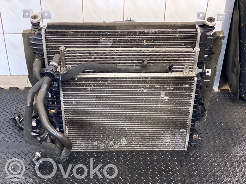 Jaguar F-Type Radiatorių komplektas 