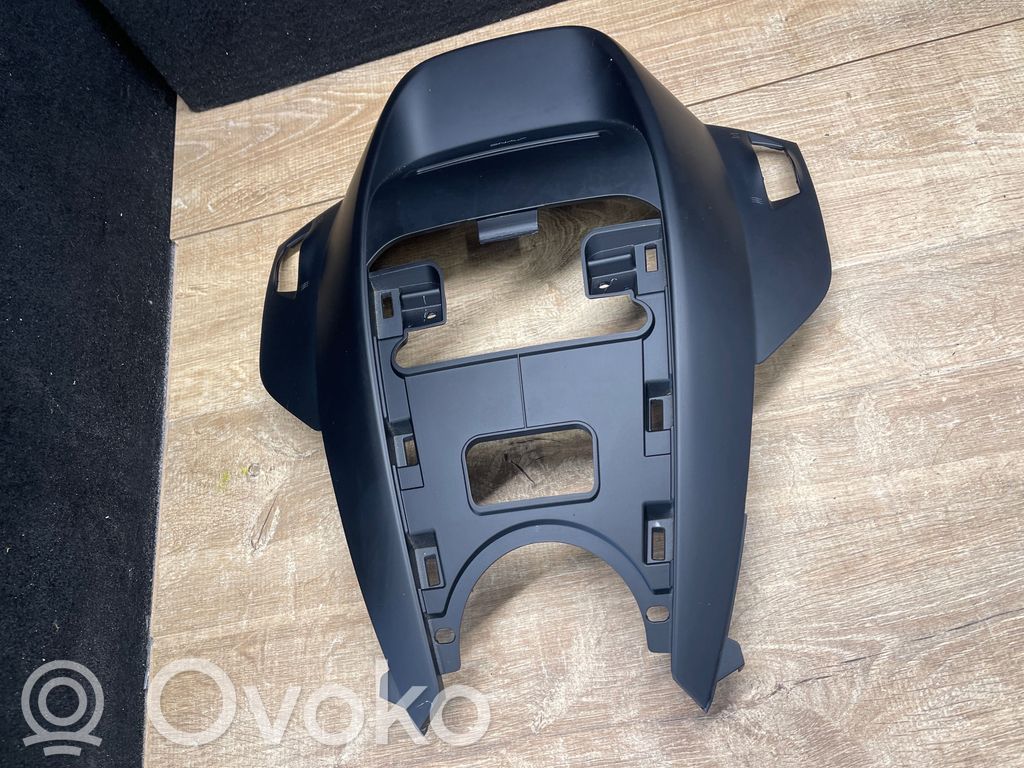 Ford Kuga II Radion/GPS-laitteen pääyksikön kehys 