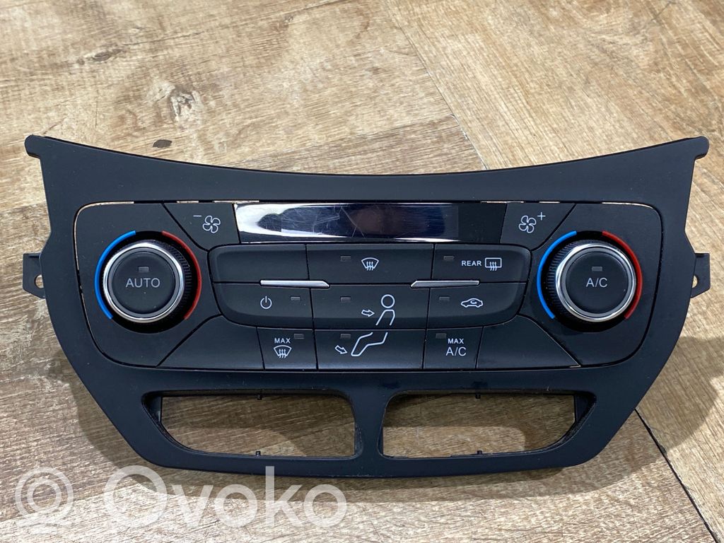 Ford Kuga II Climate control unit 