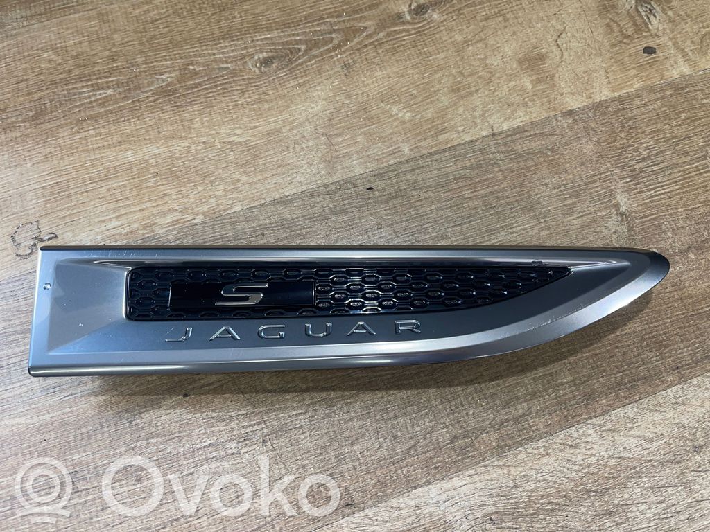 Jaguar E-Pace Lokasuojan lista (muoto) 