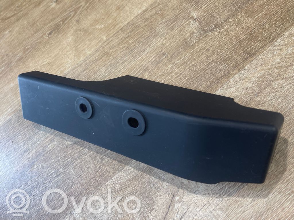 Nissan Navara D23 Inne części komory silnika 