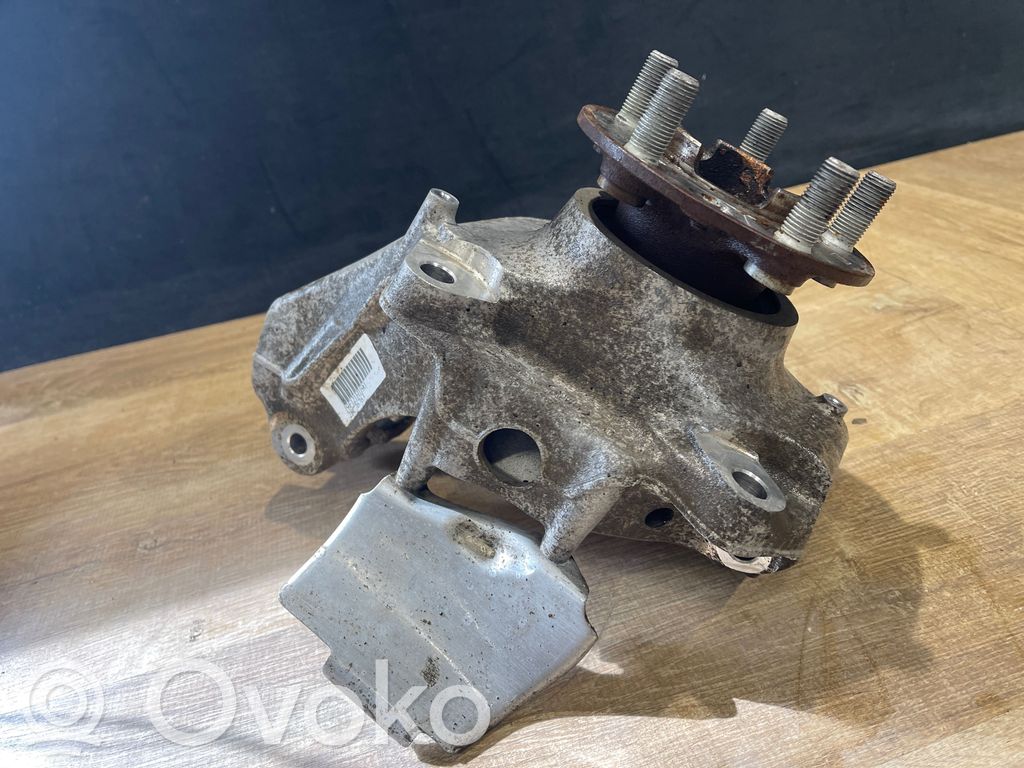 Land Rover Range Rover Evoque L551 Front wheel hub 