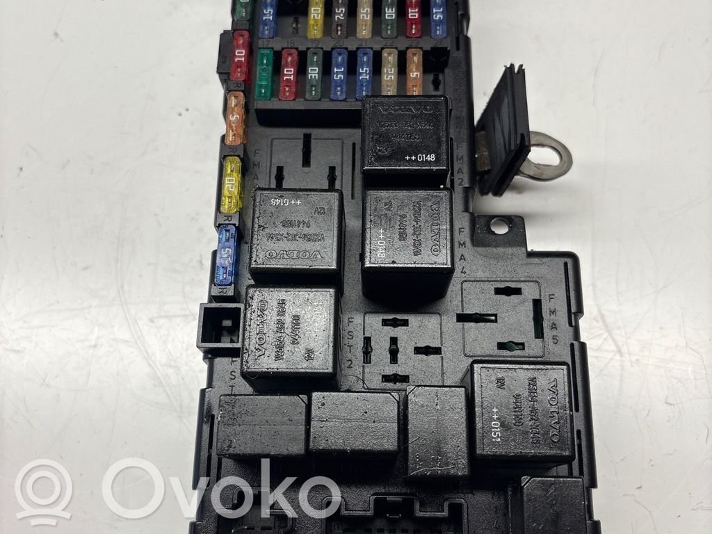 Volvo V70 Fuse module 
