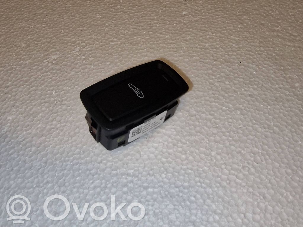 Un conjunto de interruptores   7PP962109D,10002467