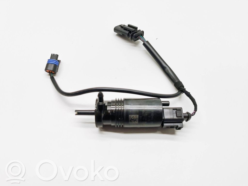 Tesla Model 3 Windscreen/windshield washer pump 