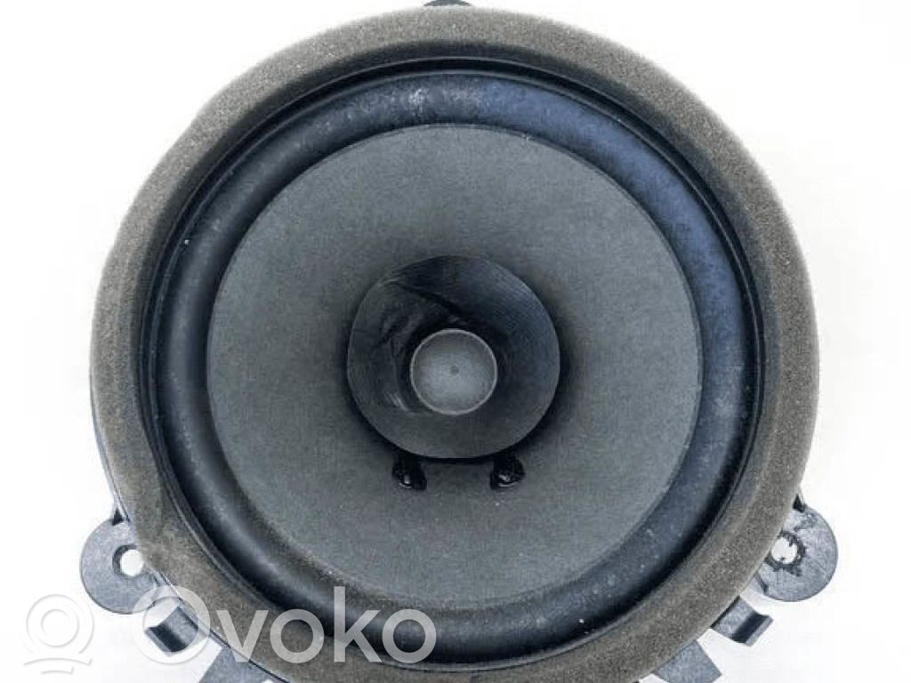 Volvo C30 Front door high frequency speaker 