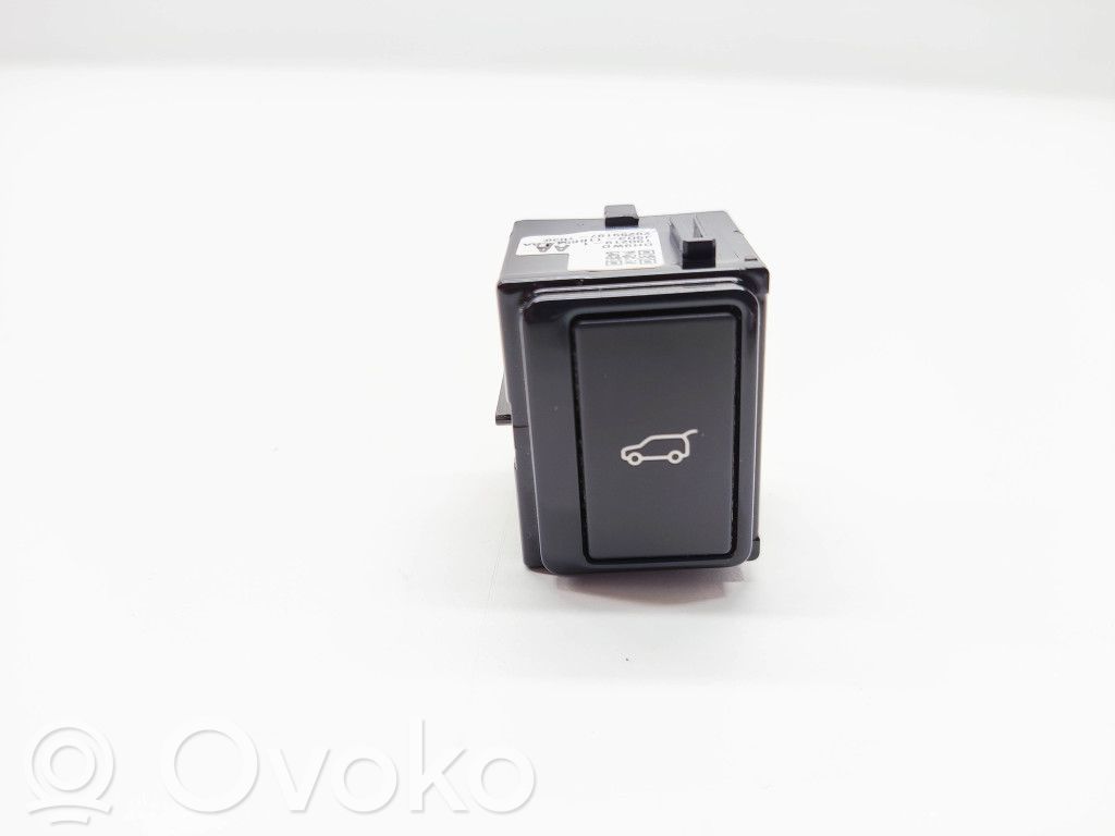 Jaguar I-Pace Tailgate opening switch 