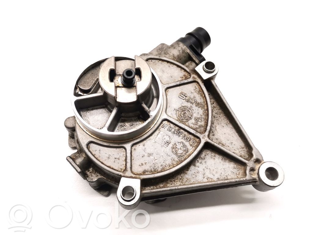 BMW 3 F30 F35 F31 Vacuum pump 