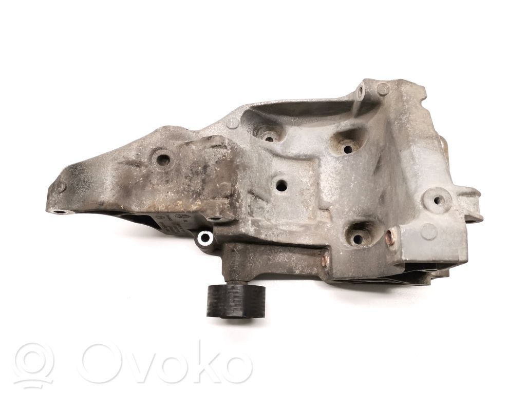 BMW 5 E60 E61 Generator/alternator bracket 