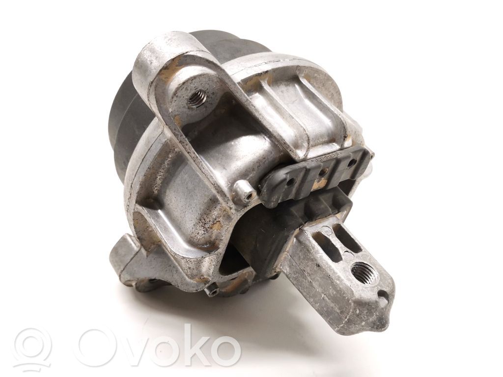 BMW 5 F10 F11 Engine mount bracket 