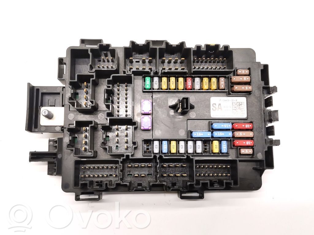 Tesla Model S Fuse module 