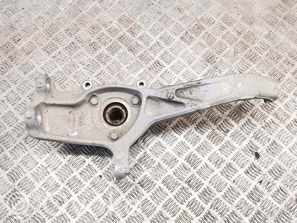 Cubo de rueda delantera   104431100E