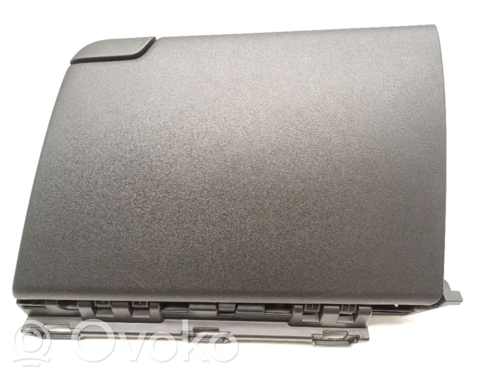 Guantera   84541AT000