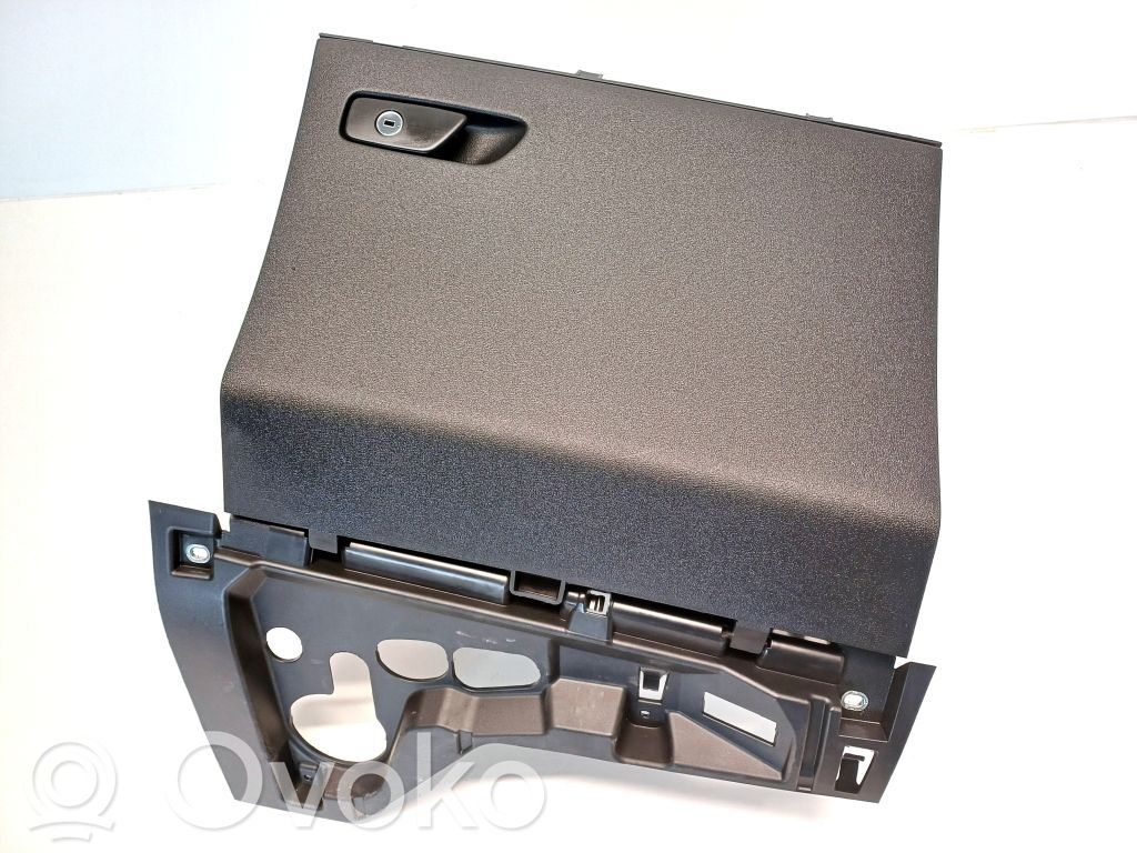 Audi A1 Glove box 