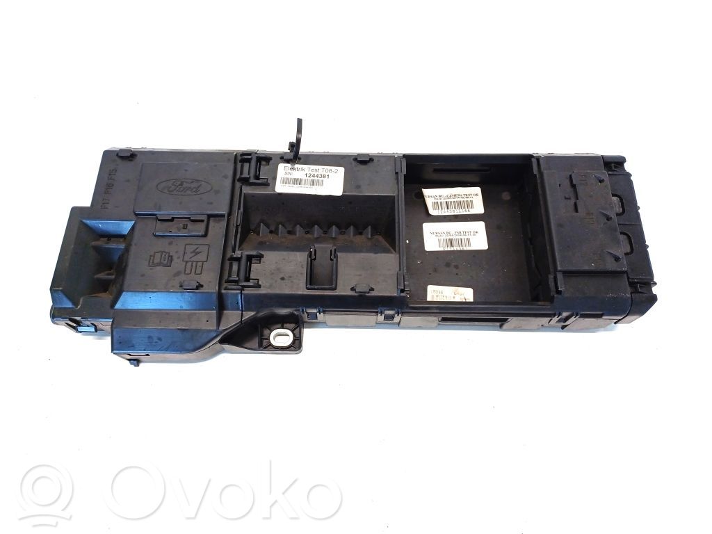 Ford Tourneo Módulo de fusible 