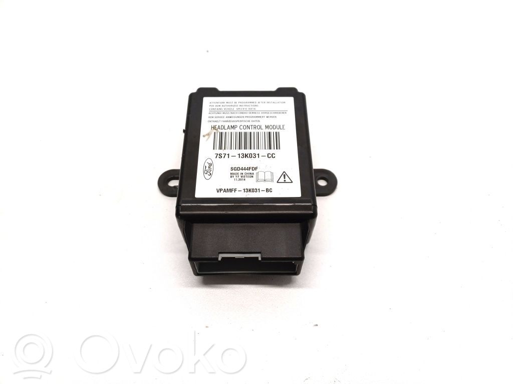 Ford Kuga II Light module LCM 