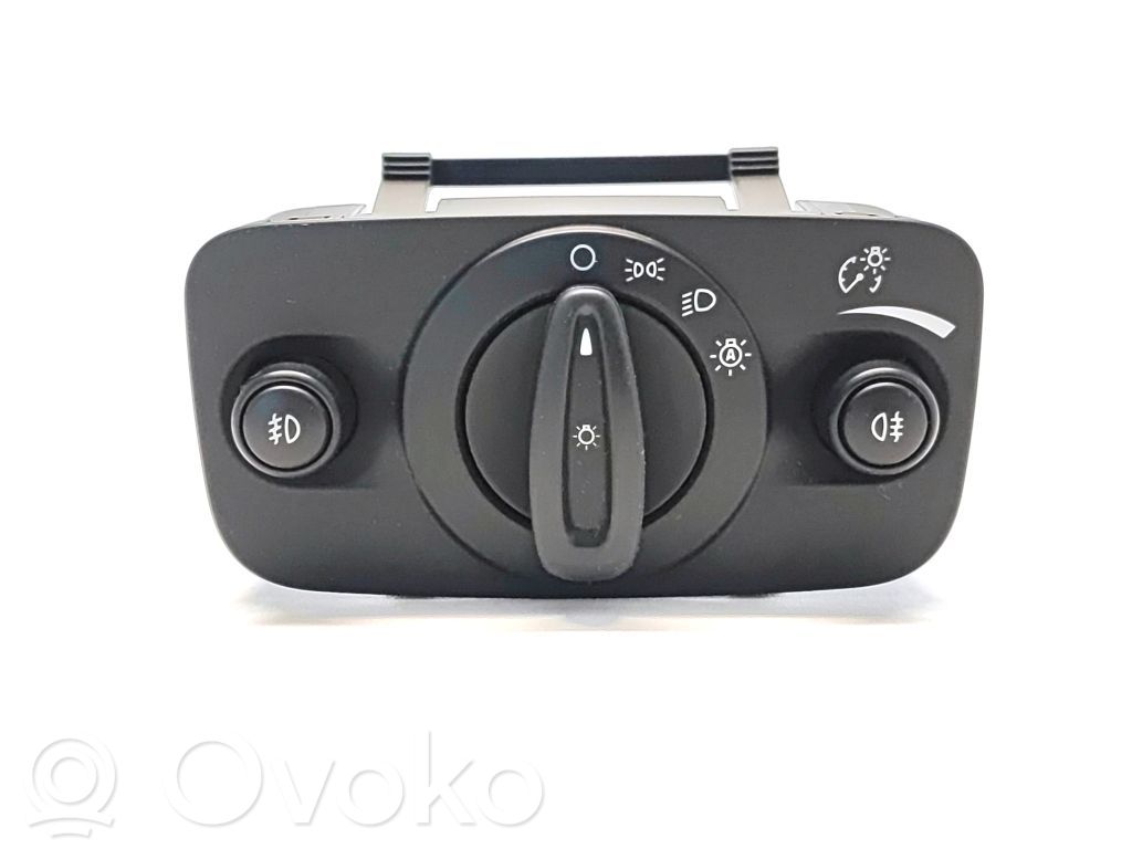Ford Kuga II Light switch 