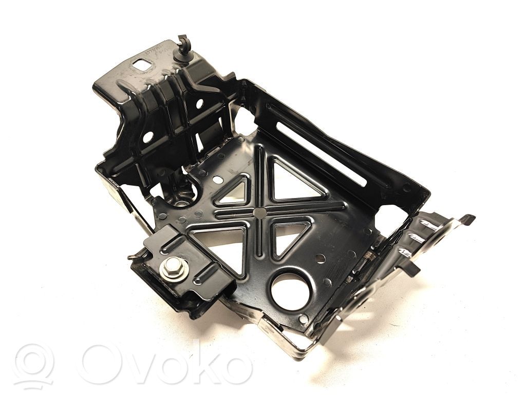 BMW 4 G22 G23 G24 G26 Battery bracket 