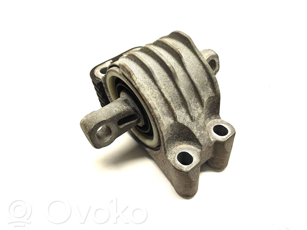 BMW 4 G22 G23 G24 G26 Engine mount bracket 