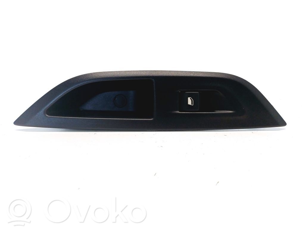 Peugeot 2008 II Interruptor del elevalunas eléctrico 