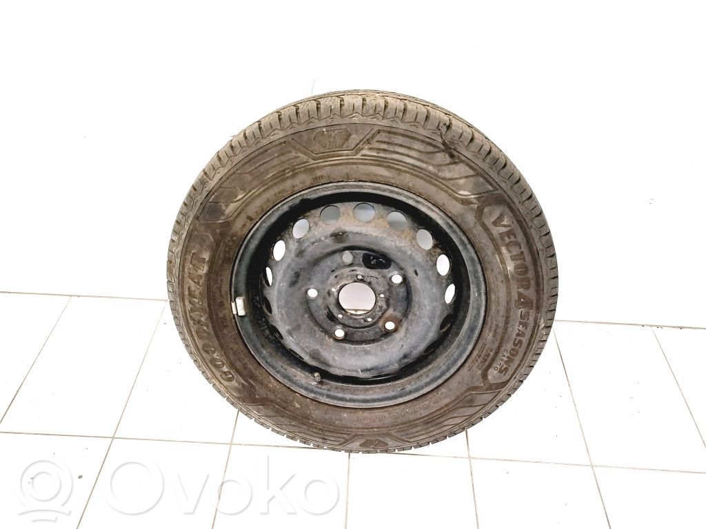 R16 rezerves ritenis