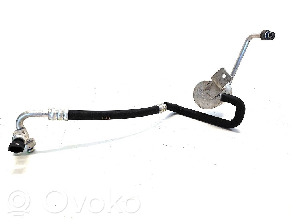 KIA Soul Ilmastointilaitteen putki (A/C) 