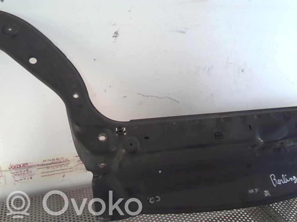 Citroen Berlingo Panel mocowania chłodnicy / góra 