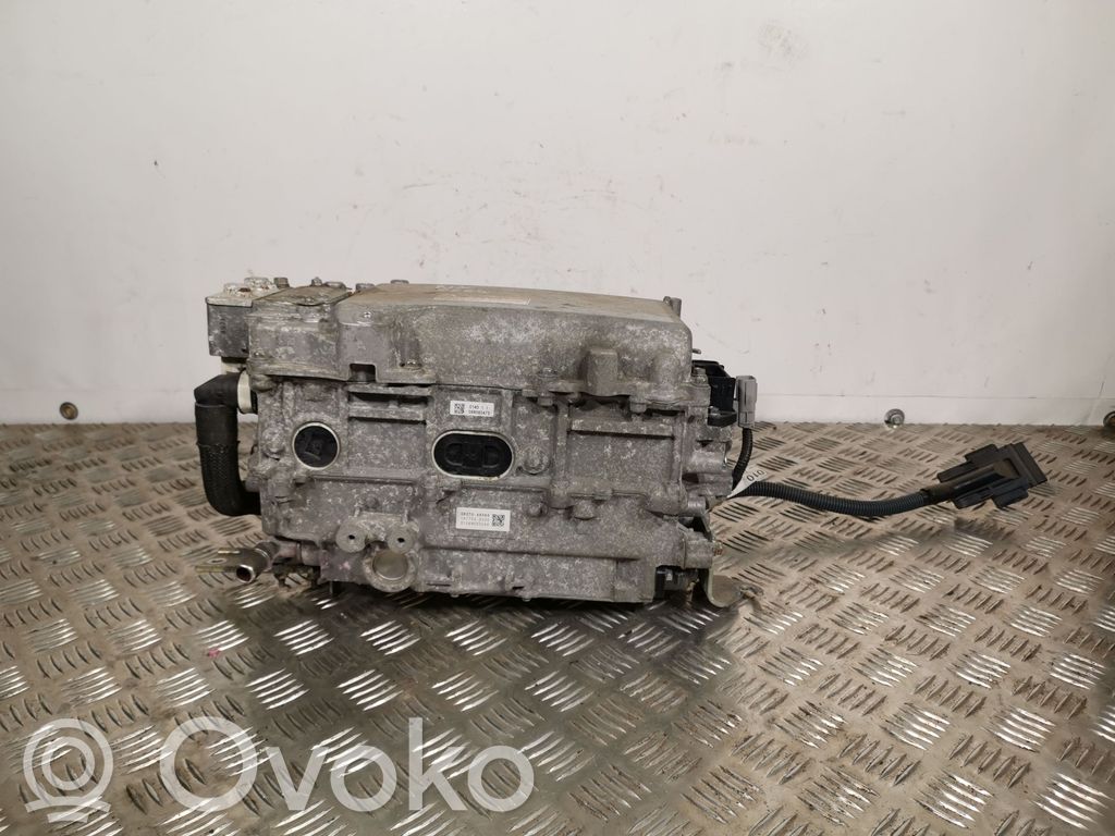 Sprieguma pārveidotājs   G927048060