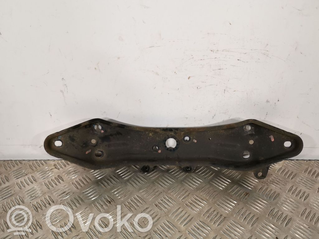 Subaru Forester SJ Gearbox mounting bracket 