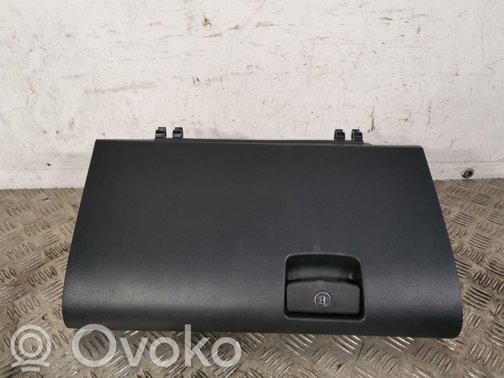 Guantera   S15602860