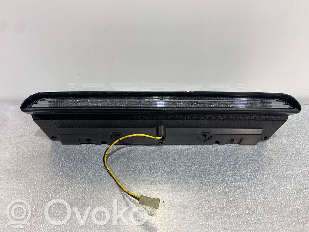 Subaru Forester SH Third/center stoplight 