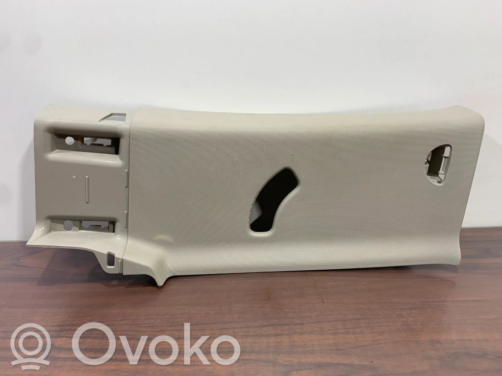 Osłona środkowa słupka / C   1DX60TRMAA
