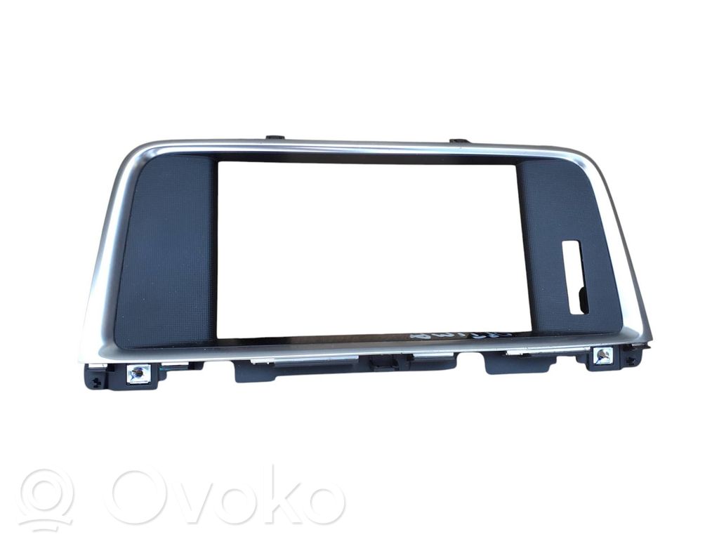 Panel trim   84740D4200