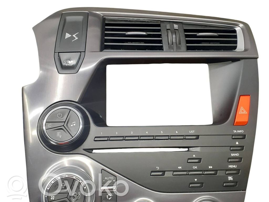 Citroen DS5 Climate control unit 