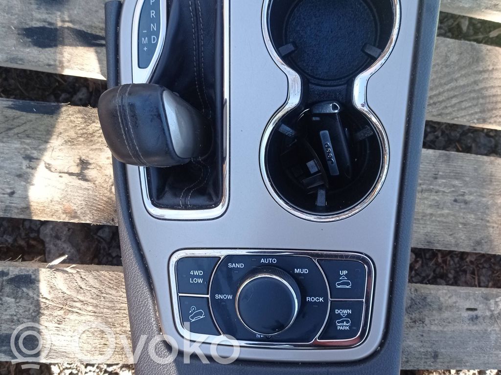 Jeep Grand Cherokee Jousituksen ajokorkeuden/tilan kytkin 