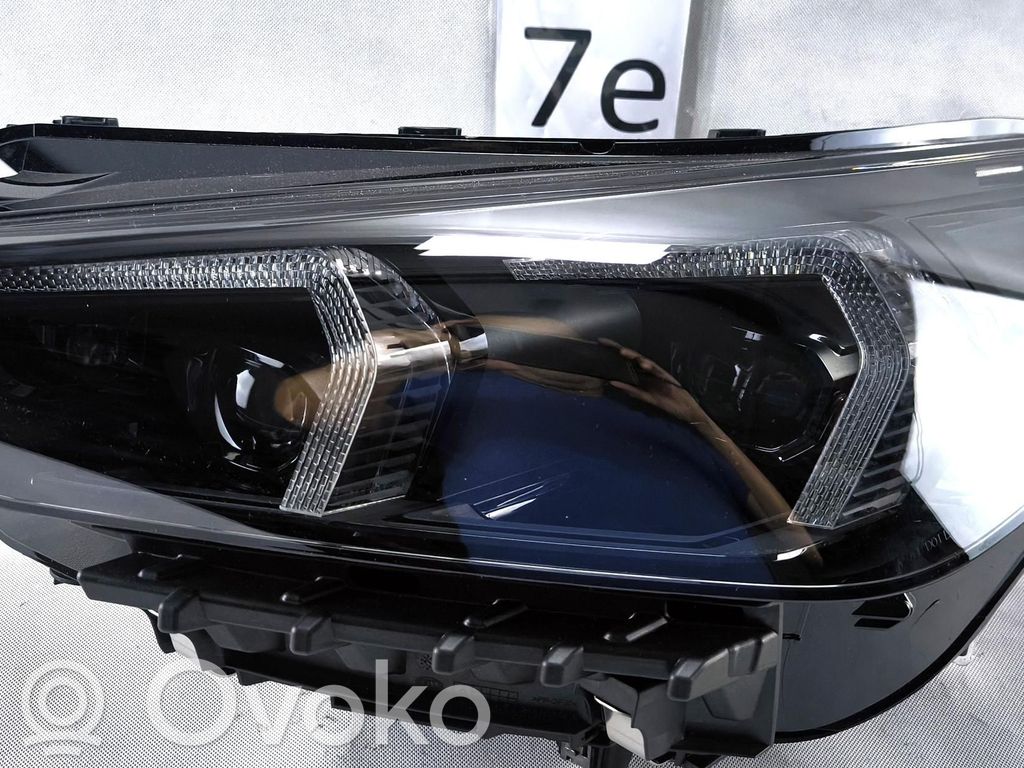 BMW X1 U11 Phare frontale 