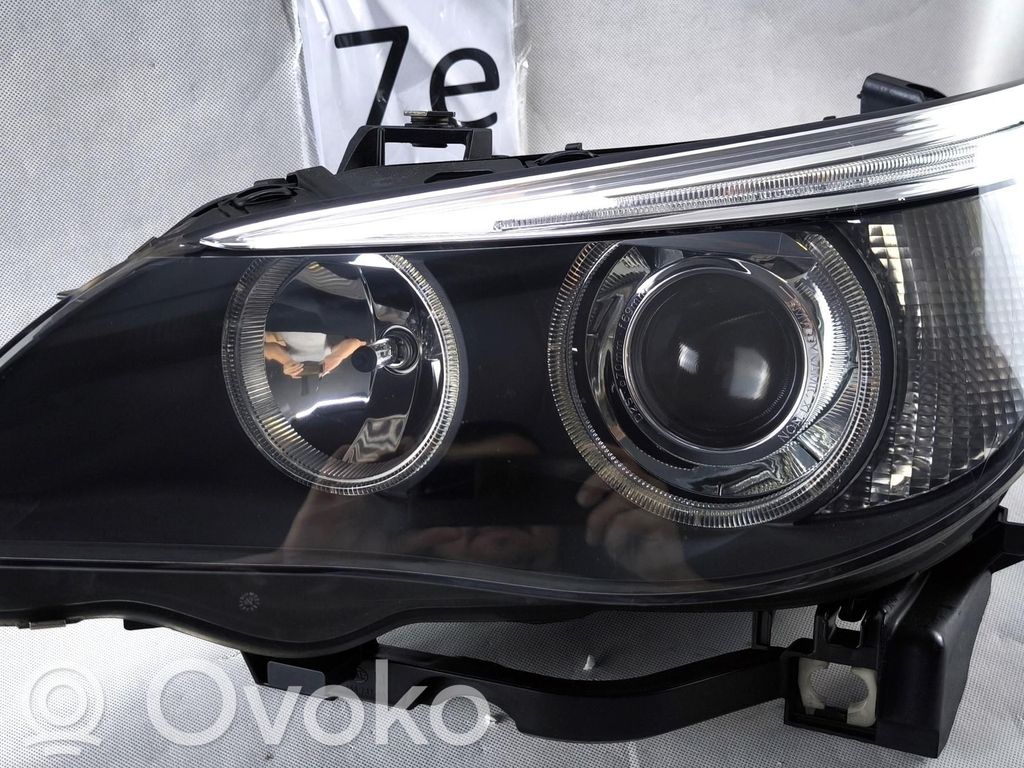 BMW 5 E60 E61 Priekinis žibintas 
