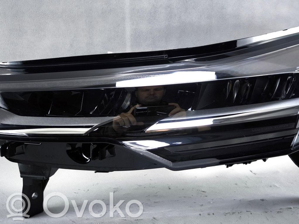 Renault Captur II Headlight/headlamp 