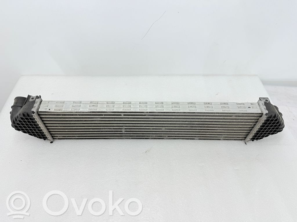 Volvo V40 Interkūlerio radiatorius 