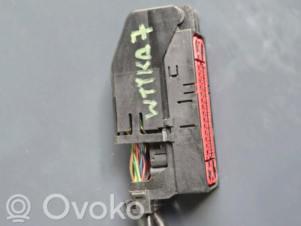 Wtyczka złącza modułu ABS   A2045455432,A2044312512,10092615953,000405574D1