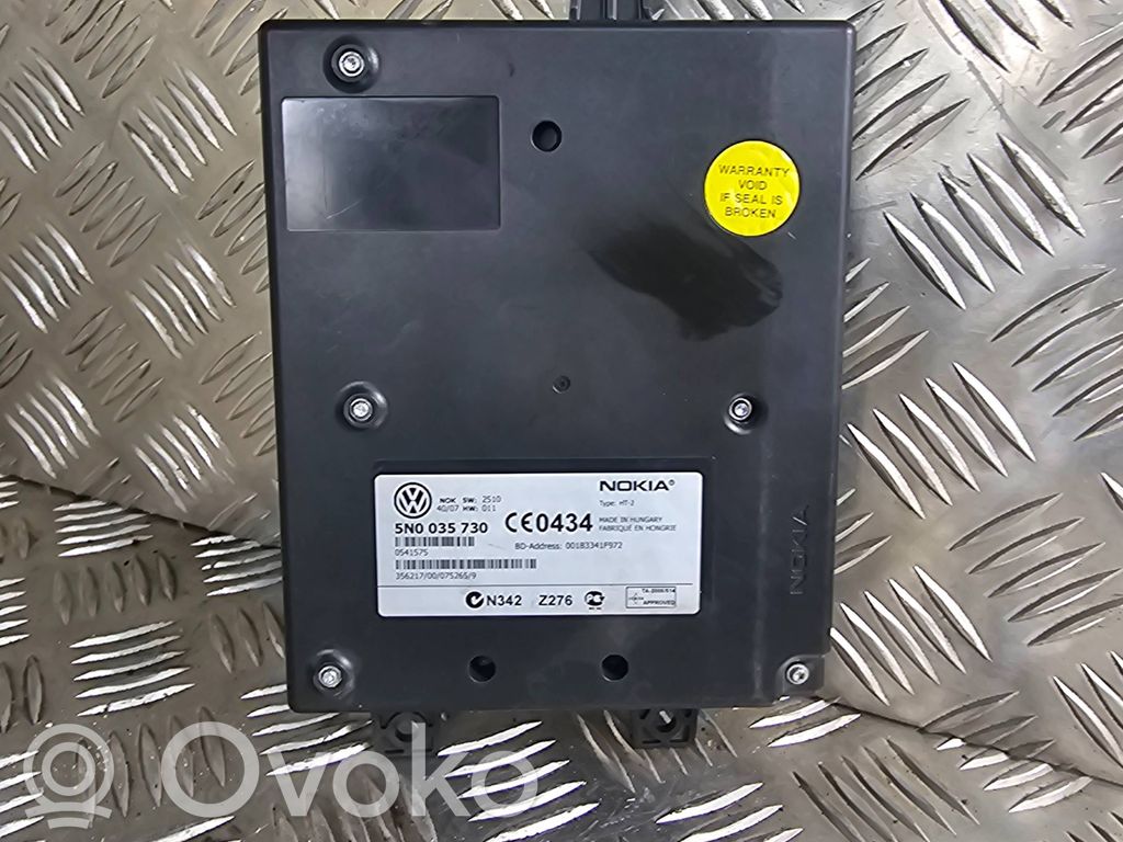 Volkswagen PASSAT B6 Bluetooth control unit module 