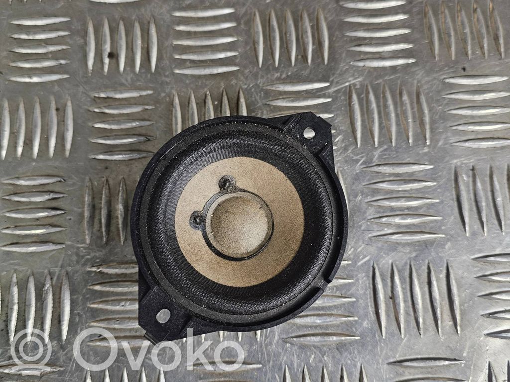 Audi Q3 8U Panel speaker 