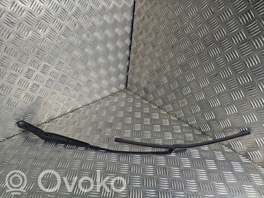 Volkswagen PASSAT B8 Ramię wycieraczki szyby przedniej / czołowej 